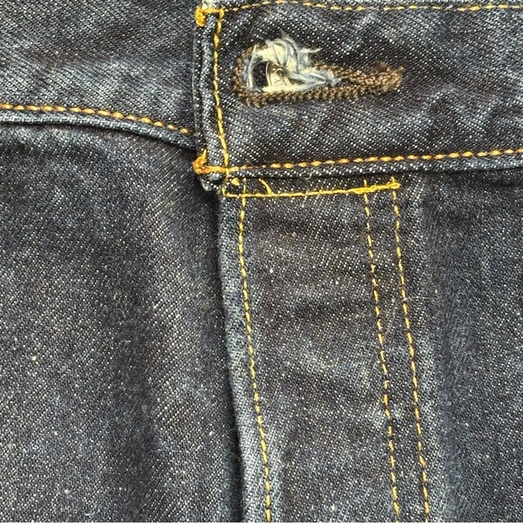 Levi's Classic Denim Straight 501 Jeans - Picture 8 of 14